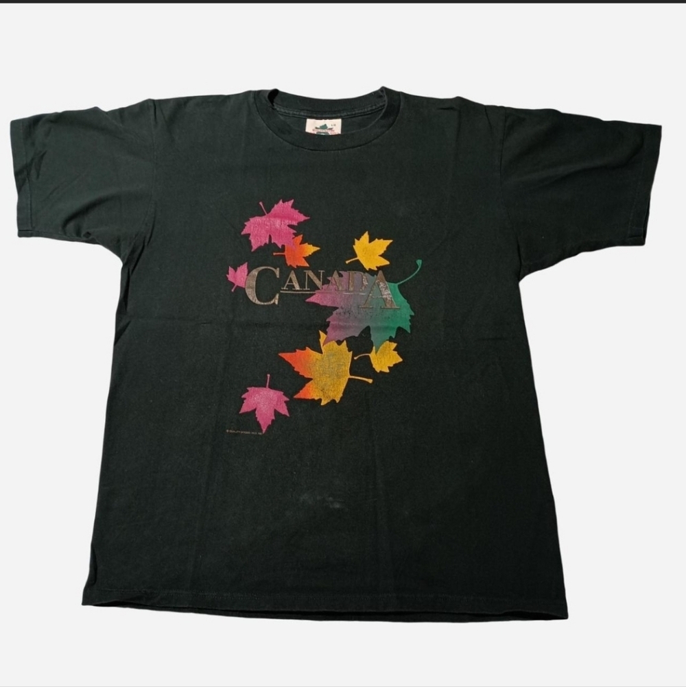 Vintage 90s Canada Maple Leaf T-shirt